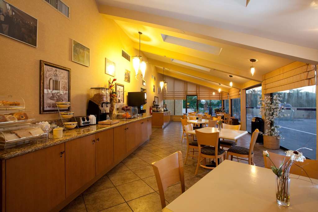 Red Lion Inn & Suites Cathedral City Palm Springs المطعم الصورة