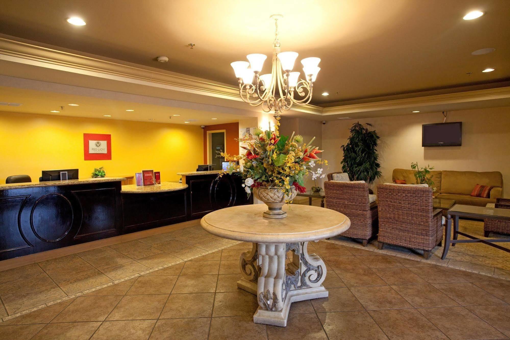 Red Lion Inn & Suites Cathedral City Palm Springs المظهر الخارجي الصورة
