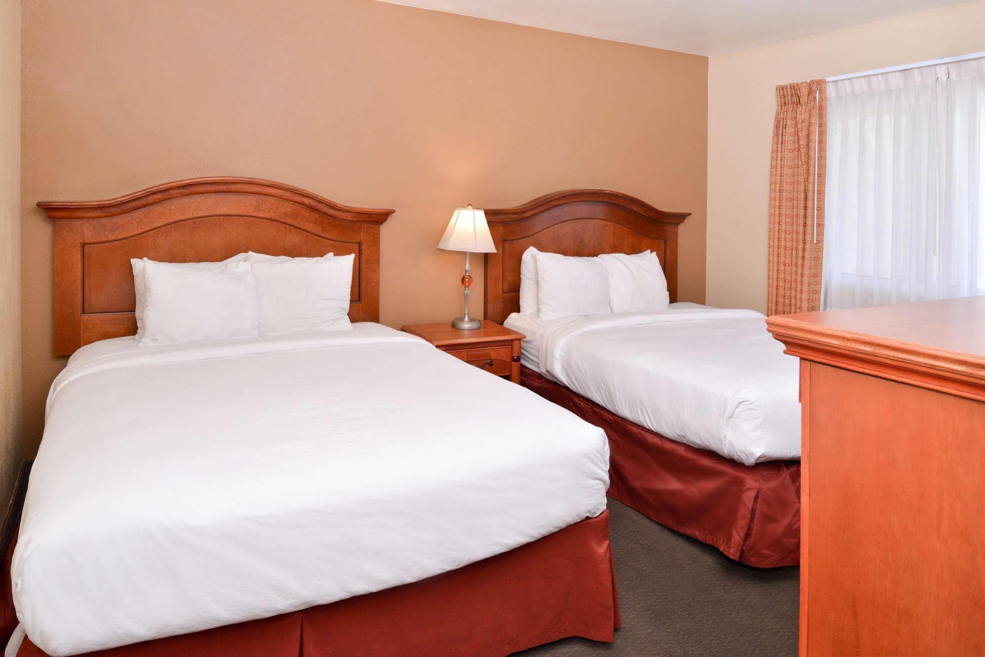 Red Lion Inn & Suites Cathedral City Palm Springs المظهر الخارجي الصورة