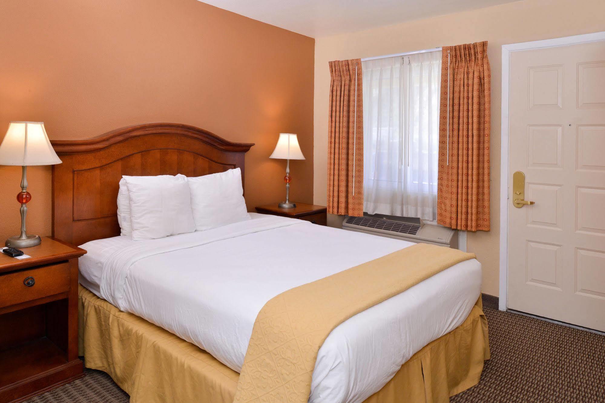 Red Lion Inn & Suites Cathedral City Palm Springs المظهر الخارجي الصورة